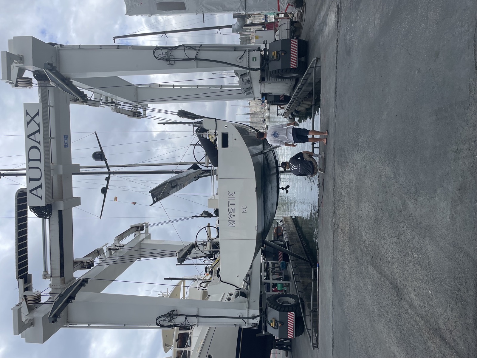 Y7 Distancia, sold new by AYC in August 2024