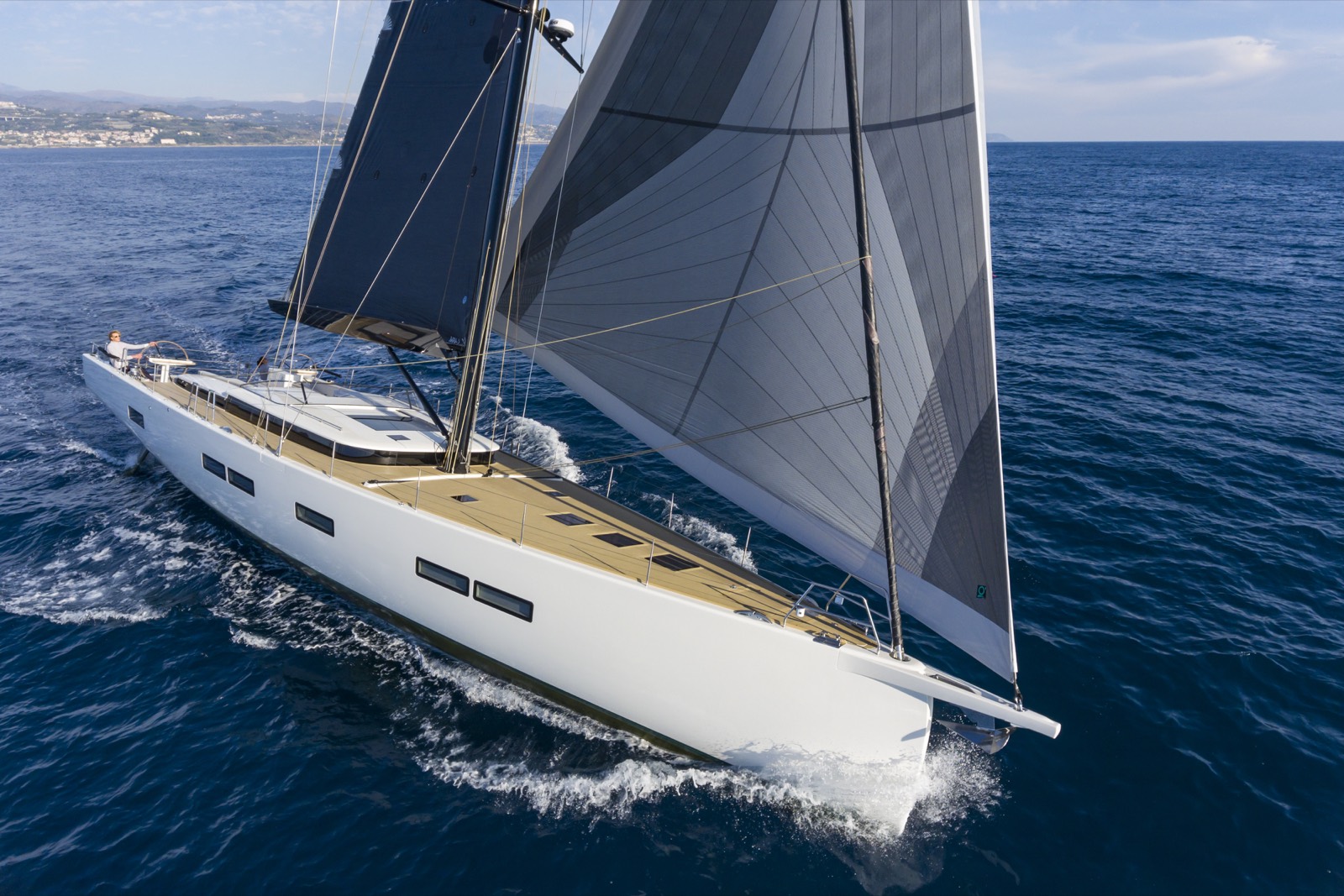 Y7 Volante, sold by AYC in April 2023
