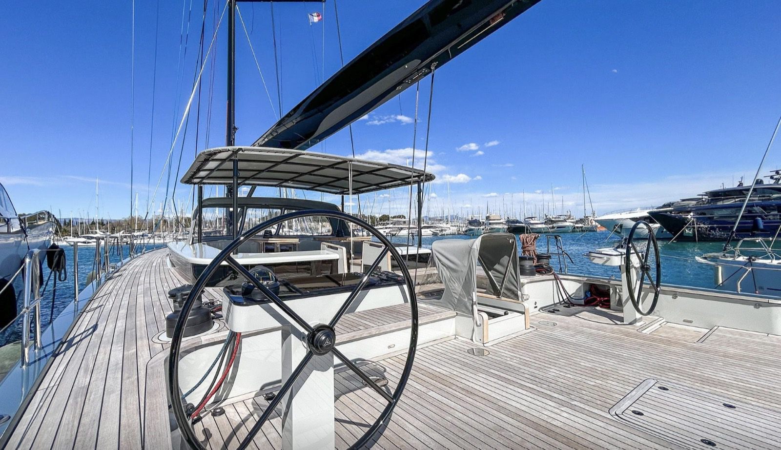 Y8 Seasmoke, formerly King Charles III, sold by AYC in July 2026