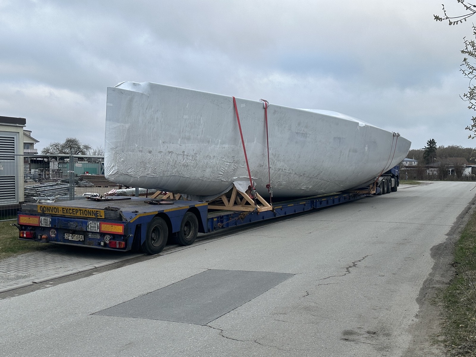 Y8 by YYachts, sold new by AYC in January 2026
